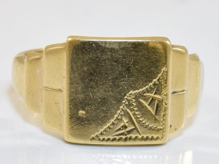 1970s Yellow Gold Signet Ring | SZ 9.25 | For Discount